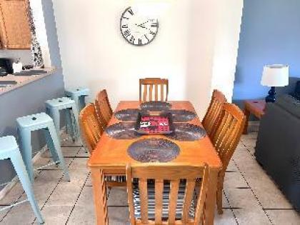 Park Cute 3BR TH in Gated Resort Community