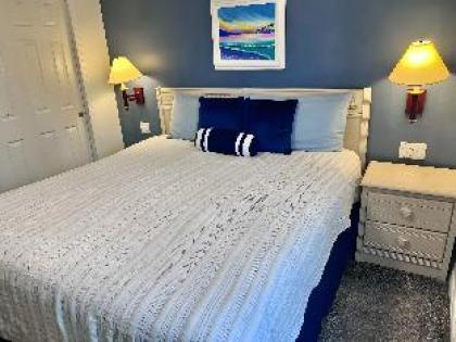 Park Cute 3BR TH in Gated Resort Community - image 17