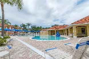 Park Cute 3BR TH in Gated Resort Community - image 5