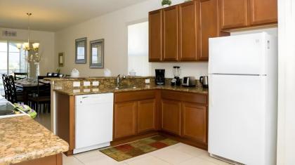 Tourmaline Lovely 5 BR  Sleeps 10  Pool Lake View - image 11