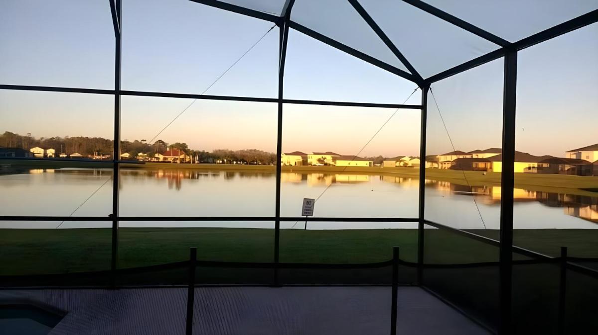 Tourmaline Lovely 5 BR  Sleeps 10  Pool Lake View - image 7