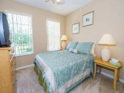Crystal 3 BR TH Gated Resort 10 Minutes to Disney Orlando