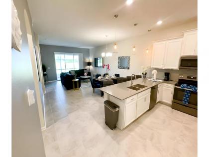 Ocean Lavish 2 BR on Golf Course Champions Gate - image 19
