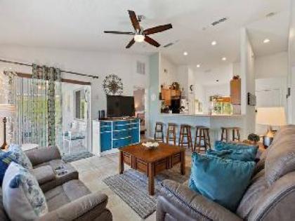 Cove Beautiful 4 Bedroom  with Pool for Family - image 3