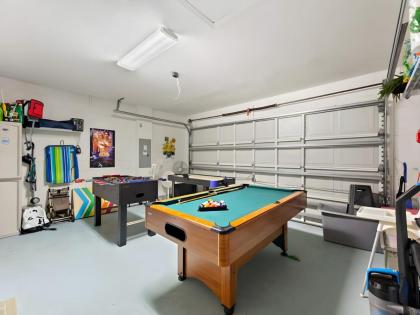 Cove Beautiful 4 Bedroom  with Pool for Family - image 8