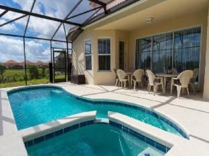 Viola Large 5BR Pool Home in Gated Resort - image 10