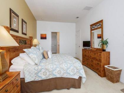 Viola Large 5BR Pool Home in Gated Resort - image 15