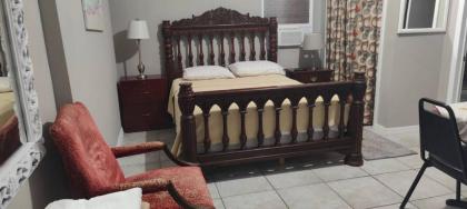 GUEST HOUSE IN DR PHILLIPS - image 2