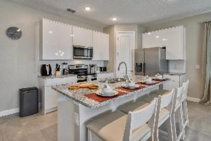 New villa with Harry Potter and Mickey bedrooms - image 6