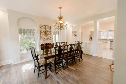 Historic Lakefront Estate - image 16