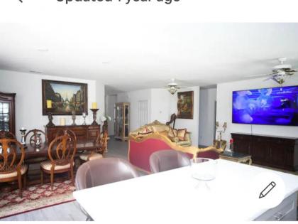 room in residential home - image 11