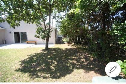 room in residential home - image 12