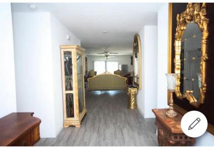 room in residential home - image 3