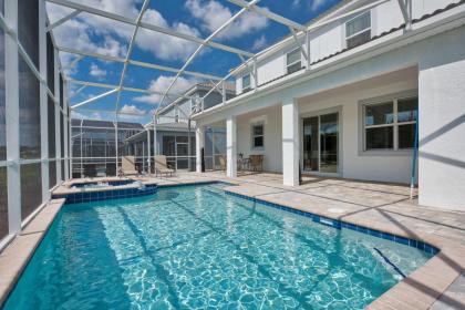 Private Pool Modern Elegance Ideal Locale - image 16