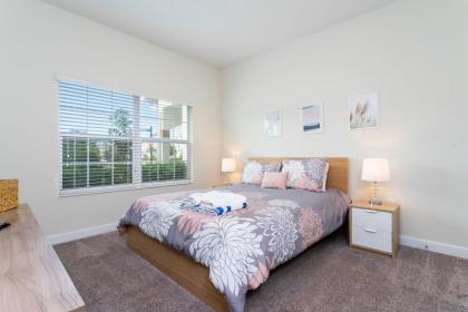 Super Cute Home Themed Beds Private Pool - image 13