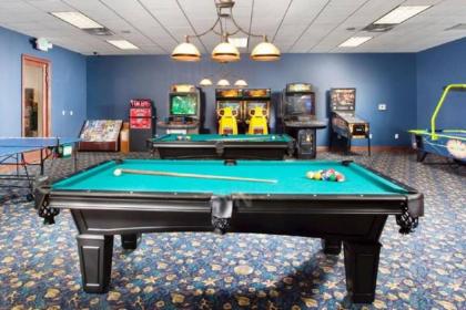 Cozy 4BR Home Private Pool Great Stay - image 10