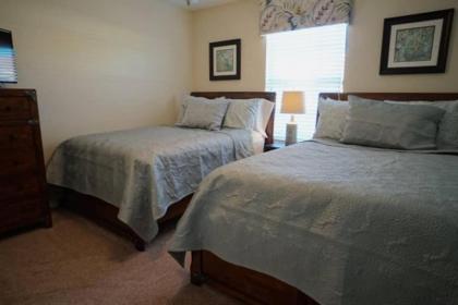 Cozy 4BR Home Private Pool Great Stay - image 2