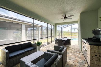 Stunning 7BR Retreat Private Pool Perfect Location! - image 10