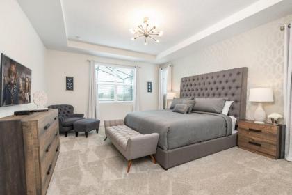 Stunning 7BR Retreat Private Pool Perfect Location! - image 12