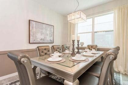 Stunning 7BR Retreat Private Pool Perfect Location! - image 2