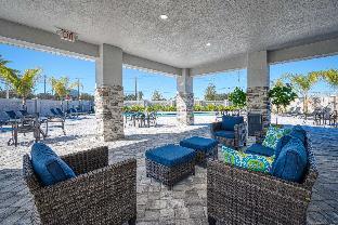 Super spacious near Disney with private pool - image 5