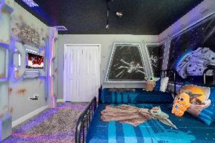 Enchanting Themed Home with Private Pool Florida