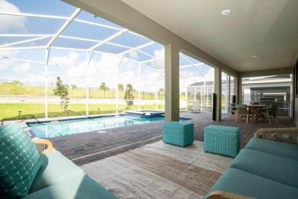 Enchanting Themed Home with Private Pool - image 14
