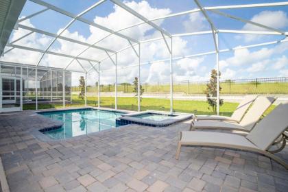 Enchanting Themed Home with Private Pool - image 17