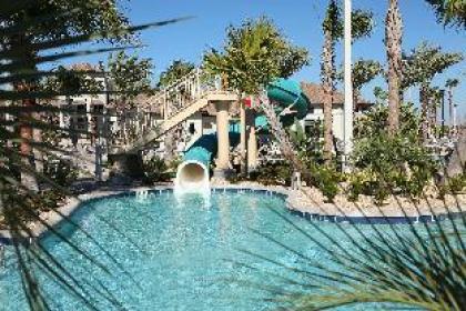 Chic Spacious with Private Pool Ideal Location - image 6