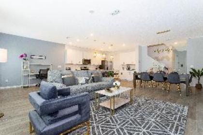 Cozy 3Bd Close to Disney @ Enclaves at Festival 808 - image 10