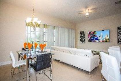 Fabulous Vacation Home  w/ Screened Pool Close To Disney 146 - image 17