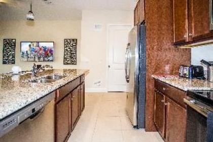 Fabulous Vacation Home  w/ Screened Pool Close To Disney 146 - image 18