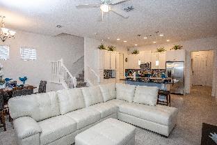 Festival Resort 5 Bd Home w/ Screened Pool Close to Disney 174 - image 7