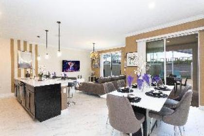 Gorgeous 4 Bd w/ Pool at Champions Gate Resort 1020 - image 13