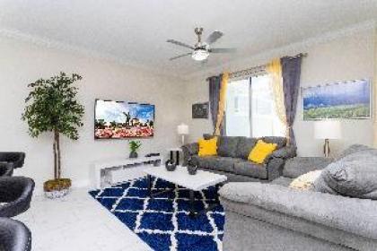 Gorgeous 4Bd w/ Pool @ Champions Gate 1196 - image 15