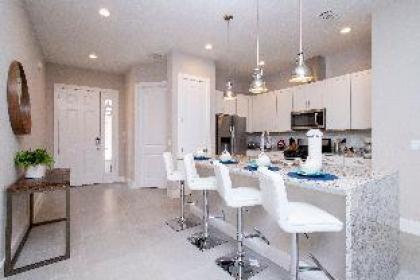 Gorgeous 4 Bedroom Family Friendly Close to Disney 7573 Orlando