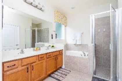 Gorgeous 4Bd with Pool @ 4072 Solterra Resort - image 7