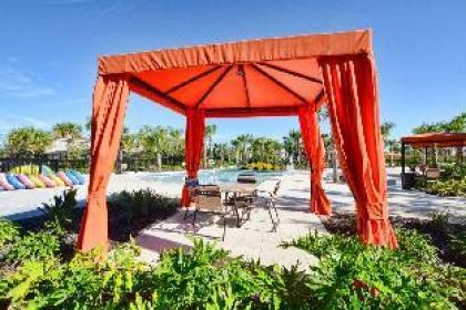 Gorgeous 5 Bd w/ Pool & Jacuzzi > Close to Disney 6071 - image 5