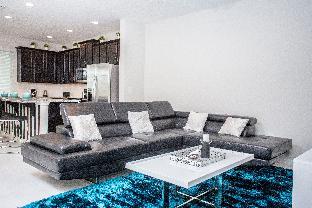 Gorgeous 4Bd w/ Pool Close to Disney @ Solara 1551 - image 5
