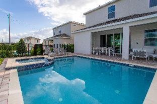 Luxurious 5Bd Single Family w Pool&Jacuzzi @Encore Resort 7432 - image 6