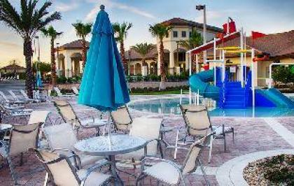 Luxurious Single Family Home w Pool Close to Disney 1568M Florida