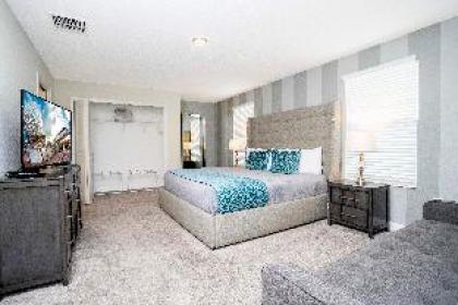 Luxurious Single Family Home w Pool Close to Disney 1568M - image 10