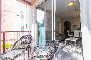 Magnificent 2 Bedroom Apartment Vista Cay Resort 107 - main image