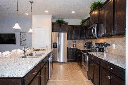 Luxury 5 Bedroom w/ Private Pool Close to Disney 8875 - image 11