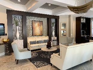 Luxury 5Bd w/ Jacuzzi & Pool Near Disney @ 5528 - image 2