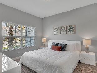 Marvelous 4 Bedroom w/ Screened Pool Close to Disney 1569 - main image