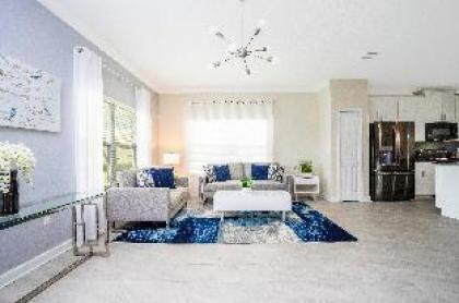 Spacious 5Bd Close to Disney @Champions Gate 1012 - image 19