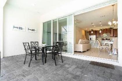 Splendid Four Bedroom Home w/ Pool @Festival 154