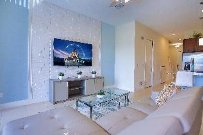 Splendid Four Bedroom Home w/ Pool @Festival 154 - image 14