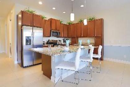 Splendid Four Bedroom Home w/ Pool @Festival 154 - image 8